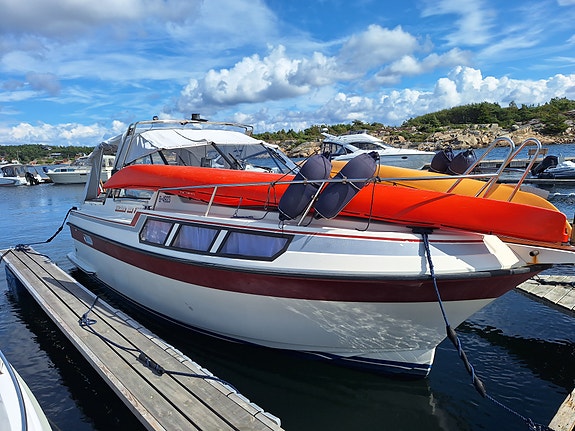 Viksund Futura 800 (1987) med ny Yanmar 200hk fra 2017, kun 360timer. Høstpris 30 of 30