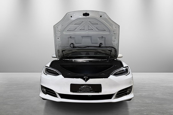 Tesla Model S 13 of 30