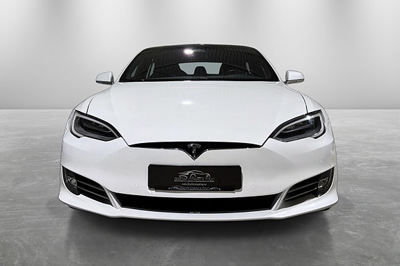 Tesla Model S 12 of 30