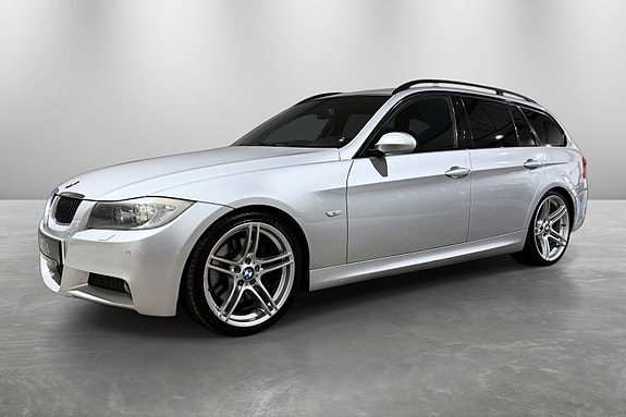 BMW 335i 2 of 30