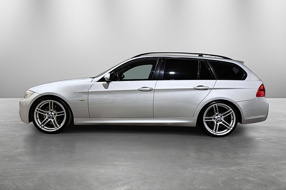 BMW 335i 3 of 30