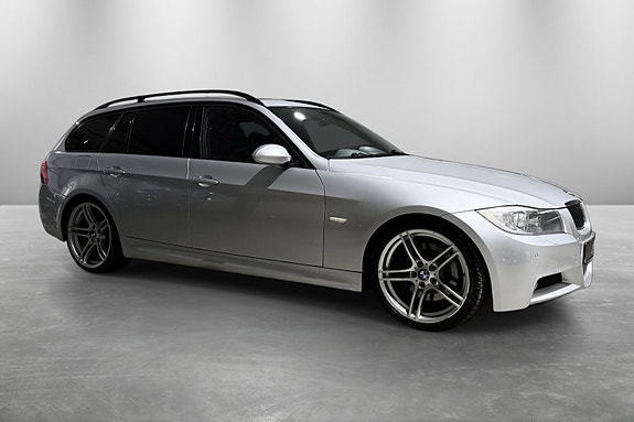 BMW 335i 10 of 30