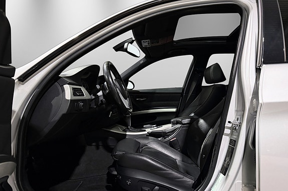 BMW 335i 17 of 30