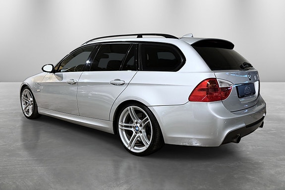BMW 335i 4 of 30