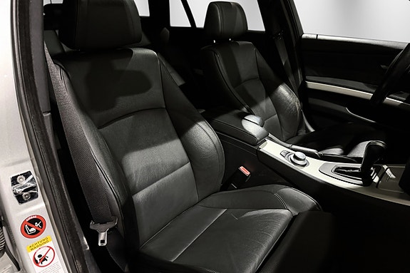 BMW 335i 28 of 30