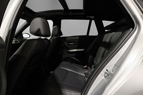 BMW 335i 21 of 30