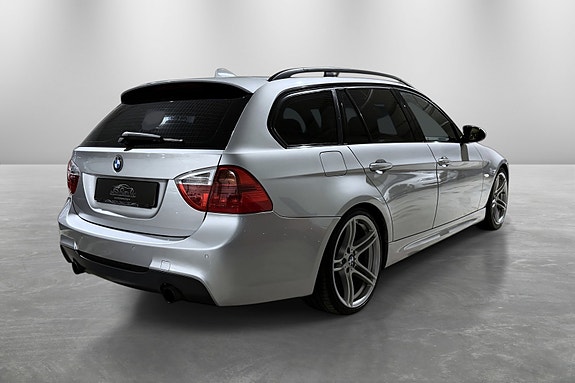 BMW 335i 7 of 30