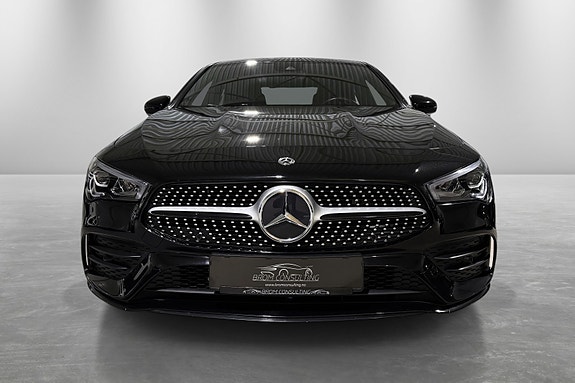 Mercedes-Benz CLA250 e 12 of 30