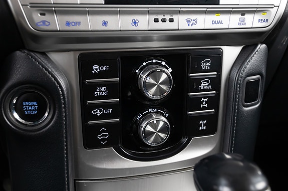 Toyota Land Cruiser 19 of 26