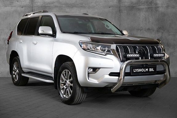 Toyota Land Cruiser 4 of 26