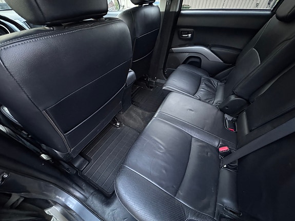 Mitsubishi Outlander 14 of 15