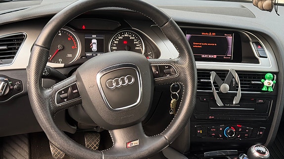 Audi A4 14 of 16
