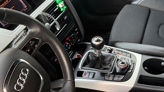 Audi A4 15 of 16