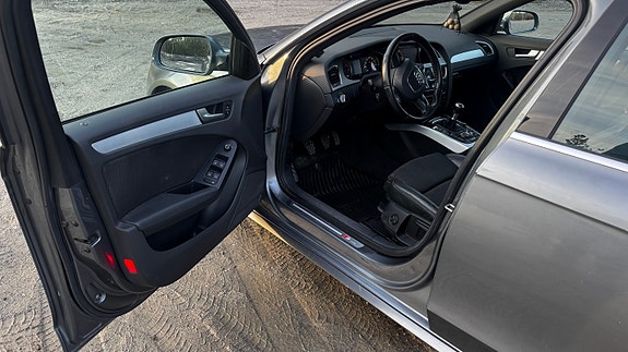 Audi A4 9 of 16
