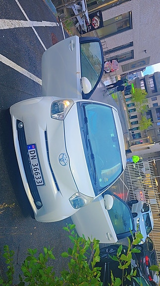 Toyota IQ 5 of 8