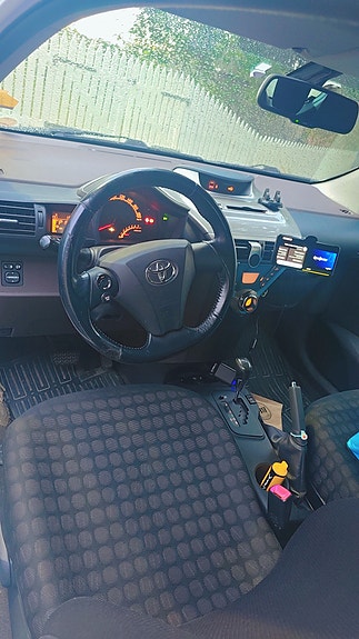 Toyota IQ 7 of 8