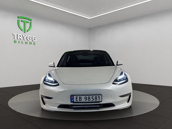 Tesla Model 3 8 of 13