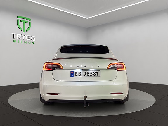 Tesla Model 3 4 of 13