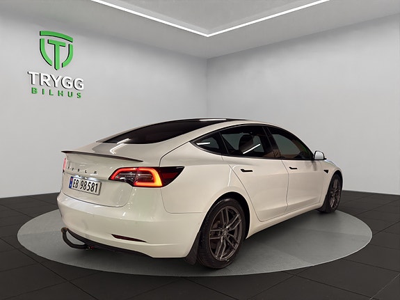 Tesla Model 3 5 of 13