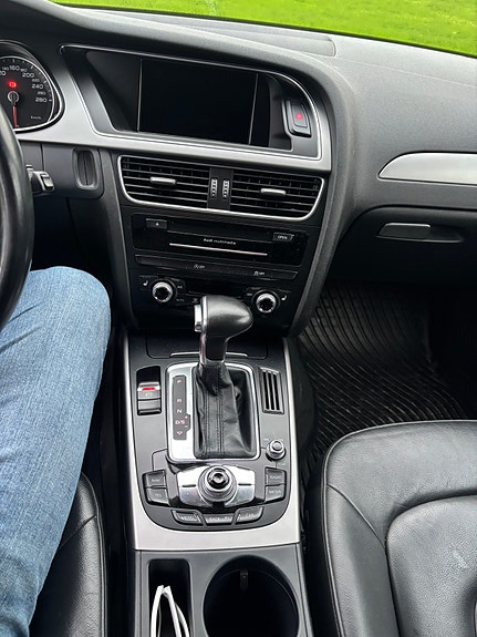 Audi A4 14 of 22
