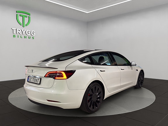 Tesla Model 3 5 of 13