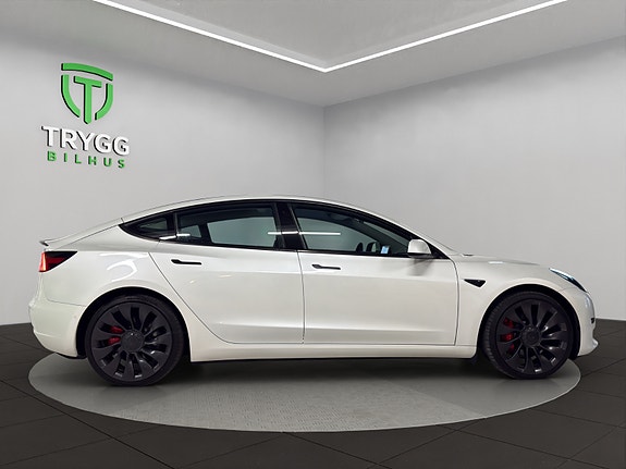 Tesla Model 3 6 of 13