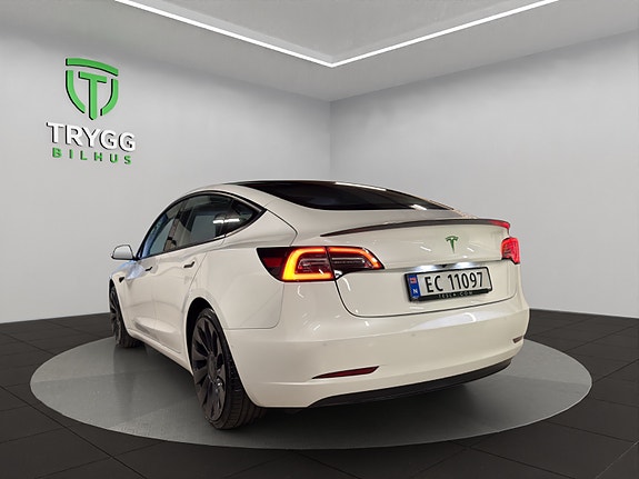 Tesla Model 3 3 of 13