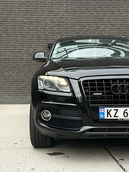 Audi Q5 4 of 25
