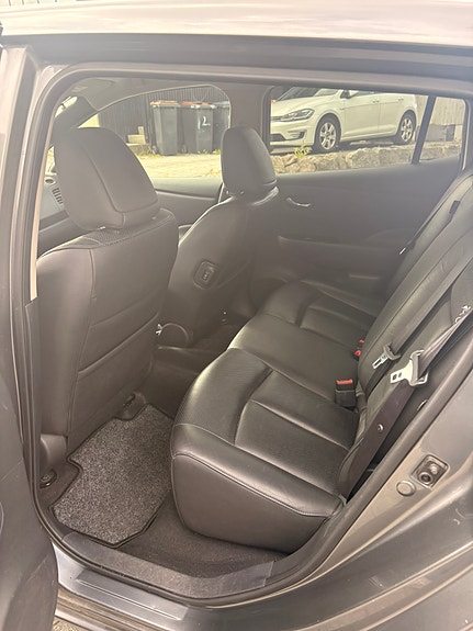 Nissan Leaf 20 of 27