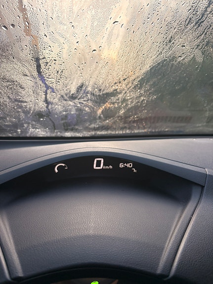 Nissan Leaf 11 of 27