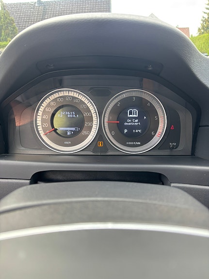Volvo V70 7 of 21