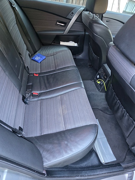 BMW 520d 4 of 12