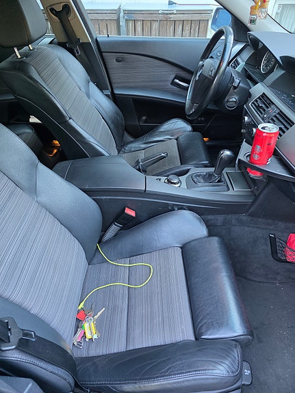 BMW 520d 3 of 12