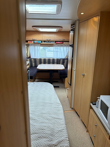 Dethleffs 740 camper 4 of 30