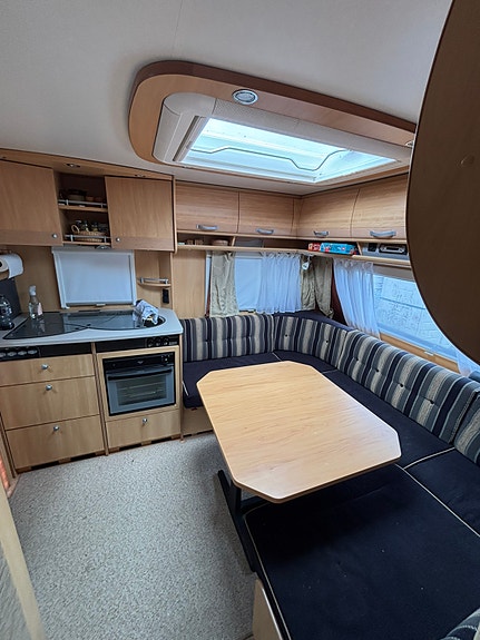 Dethleffs 740 camper 5 of 30