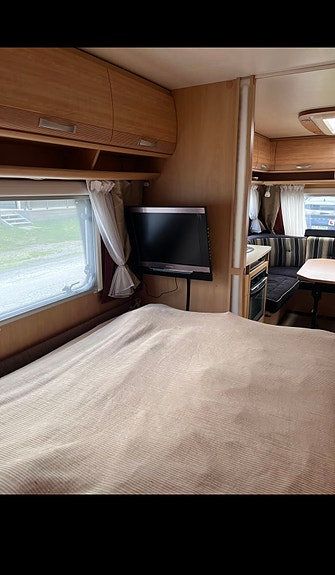 Dethleffs 740 camper 26 of 30