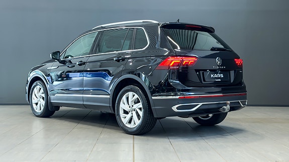 Volkswagen Tiguan 3 of 30