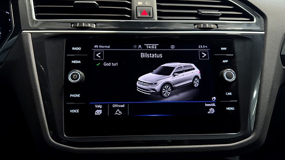 Volkswagen Tiguan 30 of 30