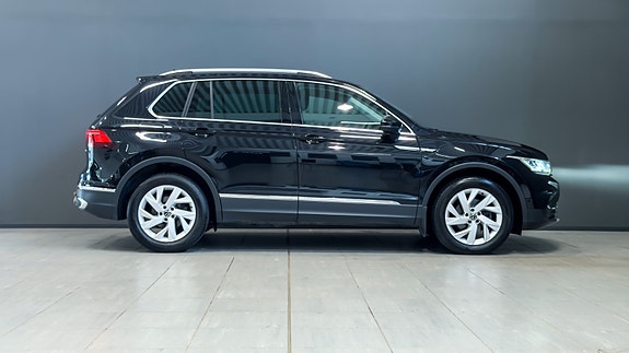 Volkswagen Tiguan 6 of 30
