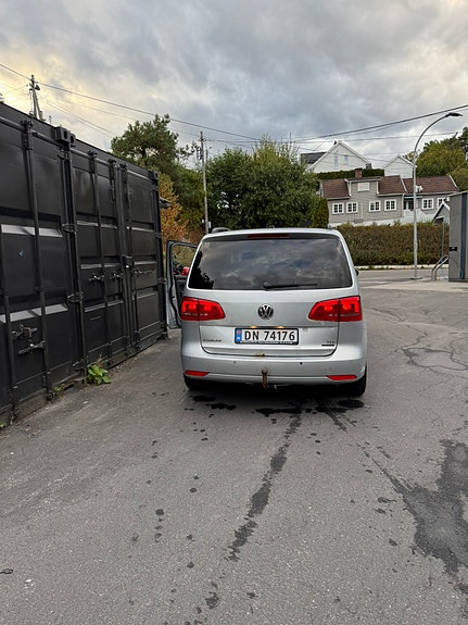 Volkswagen Touran 6 of 22