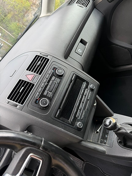 Volkswagen Touran 19 of 22