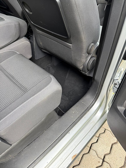 Volkswagen Touran 13 of 22
