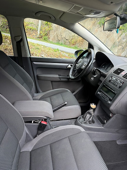 Volkswagen Touran 11 of 22