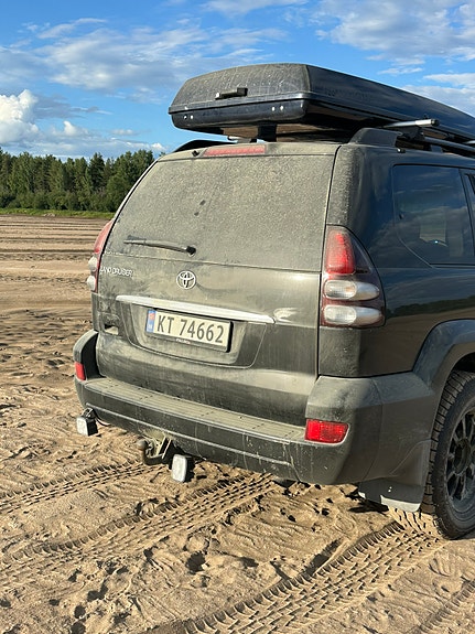 Toyota Land Cruiser 6 of 7
