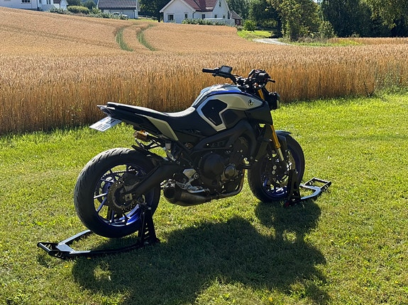 Yamaha MT-09 SP 23 of 28