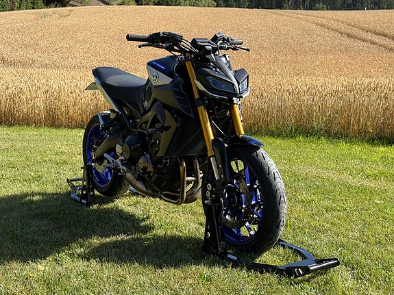 Yamaha MT-09 SP 7 of 28