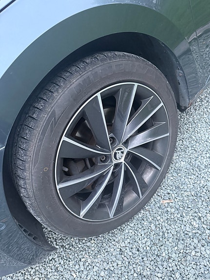 Skoda Superb 3 of 17