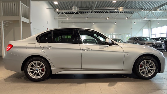 BMW 320 6 of 30