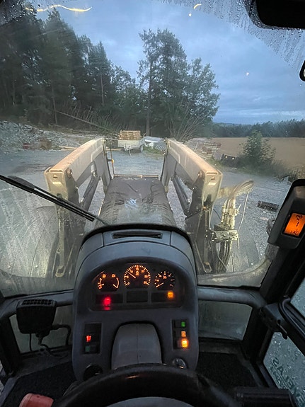 Valtra T180 10 of 13