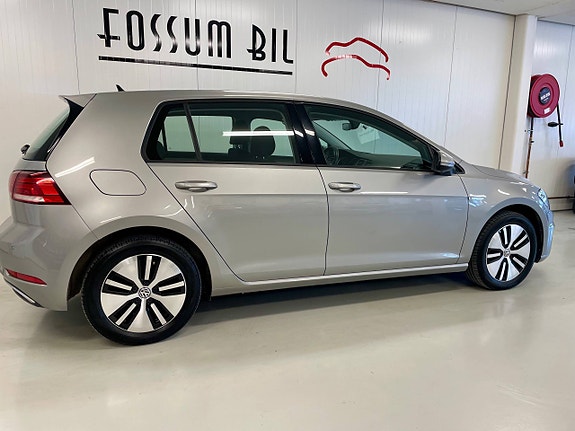 Volkswagen e-Golf VII 8 of 30